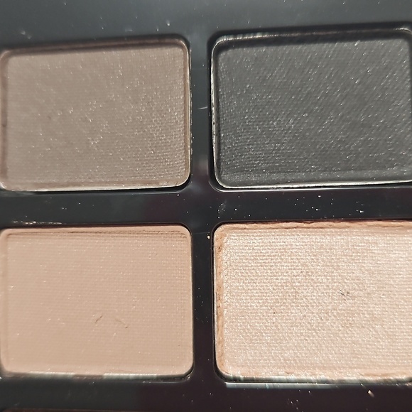 MAYBELLINE THE NUDES EYESHADOW PALETTE-BROWNS - Picture 7 of 8